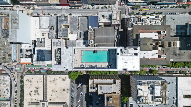 Building Photo - 151 SE 1st St