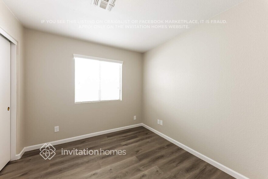 Building Photo - 5029 W Kerry Ln