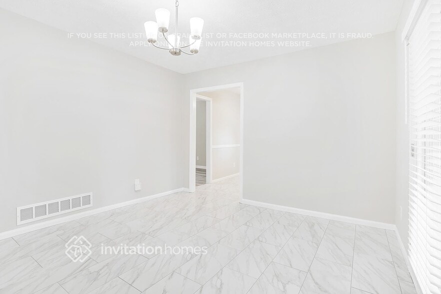 Building Photo - 3558 Pine Needle Dr SW