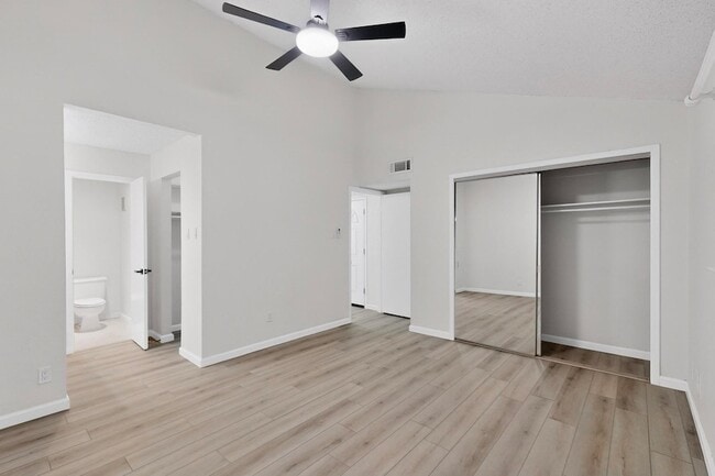 Building Photo - 2018 Warnford Pl