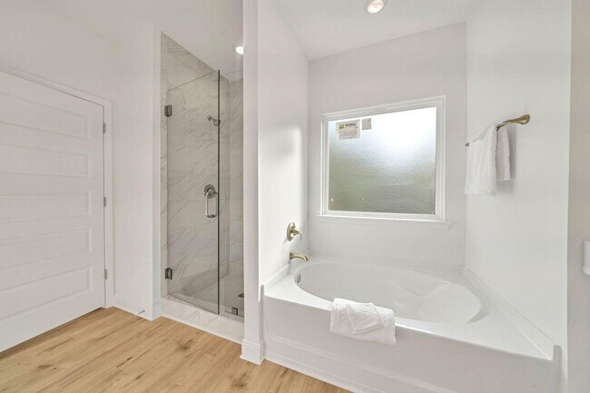 Building Photo - 52 Crimsyn Ryan Ct
