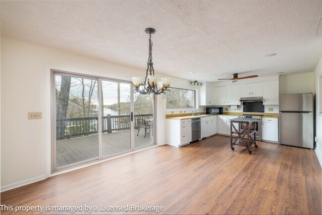 Building Photo - 418 Fiddlers Ghost Cir