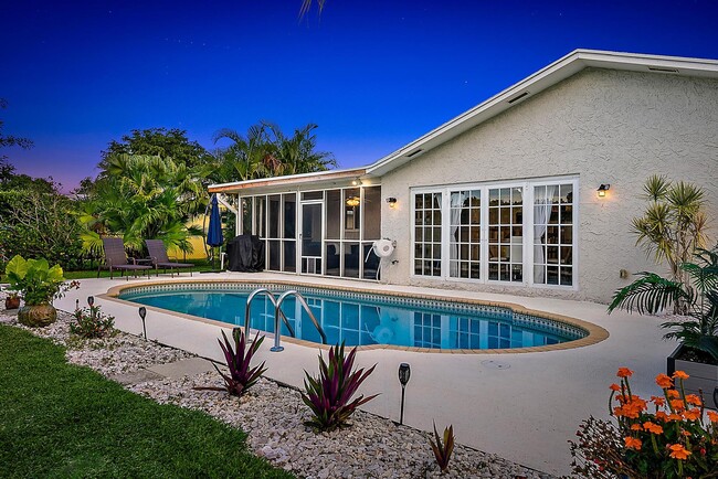 Building Photo - 3931 Flag Dr