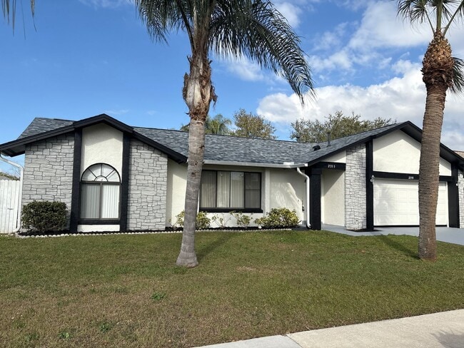 Building Photo - 4 Bedroom Home in a Prime Location!