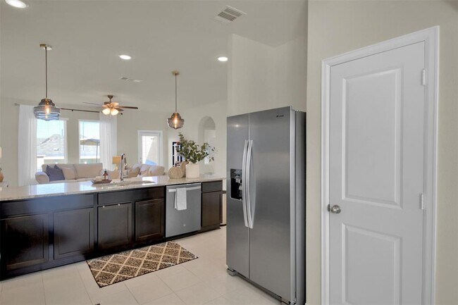 Building Photo - 6510 Teramo Ter