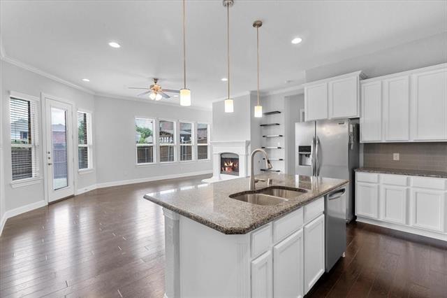 Building Photo - 698 Pendle Forest Dr