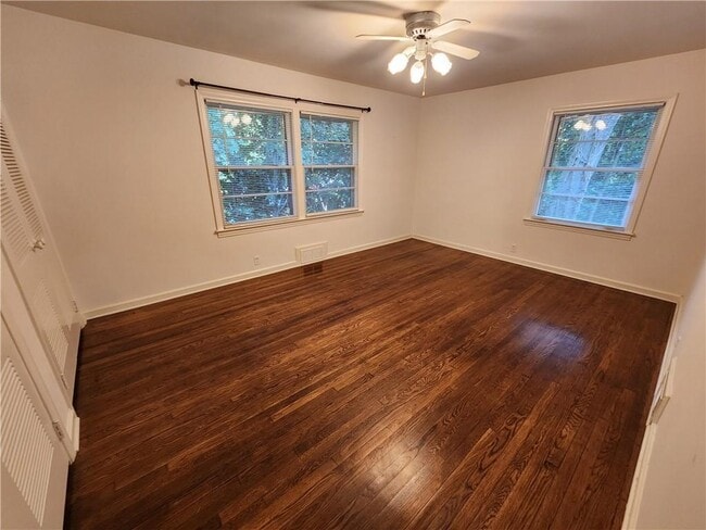 Building Photo - 2294 Clairmont Rd