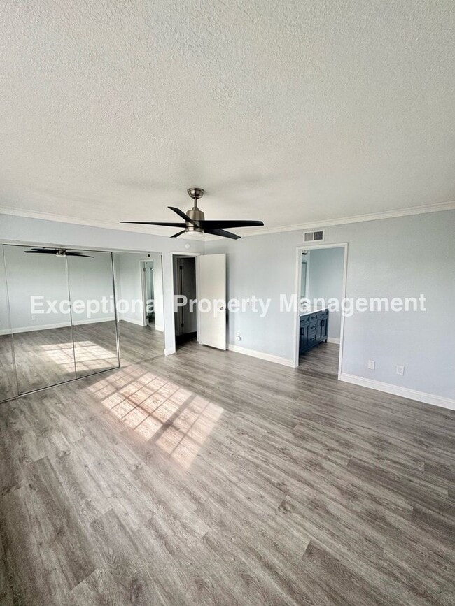 Building Photo - Ready to move in 3 bed 3 bath home!