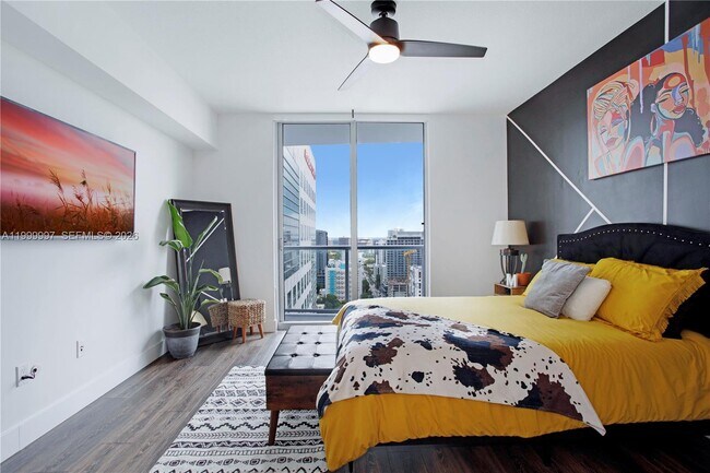 Building Photo - 185 SW 7th St