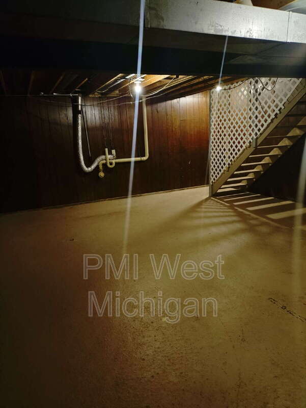 Building Photo - 4254 Bond St