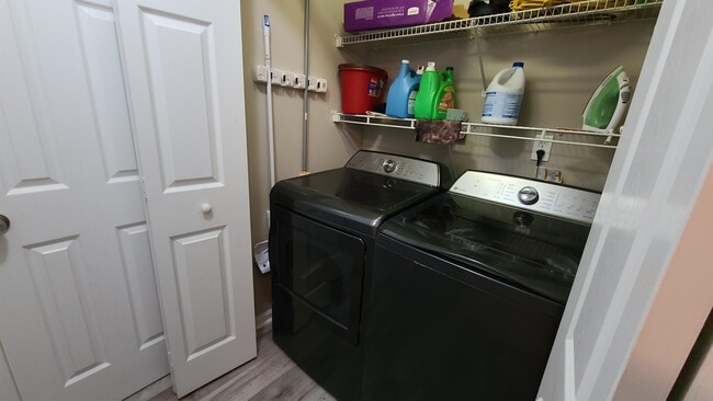 Building Photo - 70 Vinny's Terrace