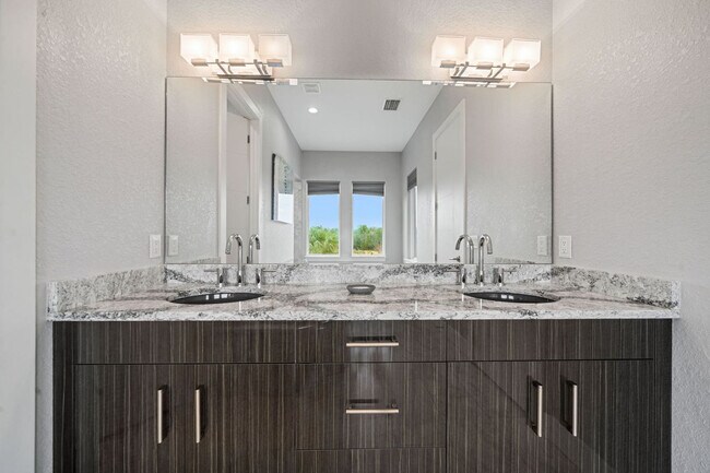 Building Photo - 748 Desert Mountain Ct