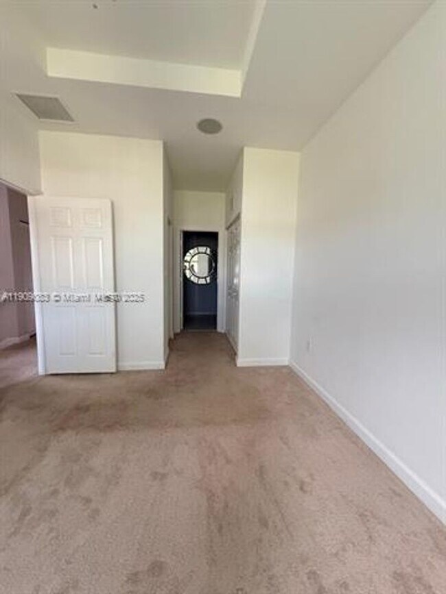 Building Photo - 12715 SW 230th Ter