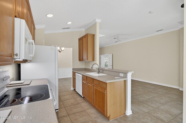 Building Photo - 8986 Tropical Bend Cir