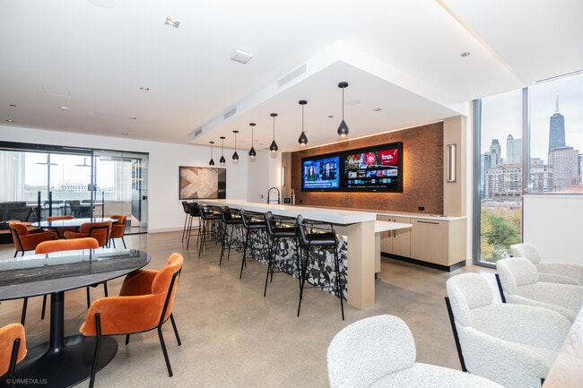 Building Photo - 808 N Cleveland Ave