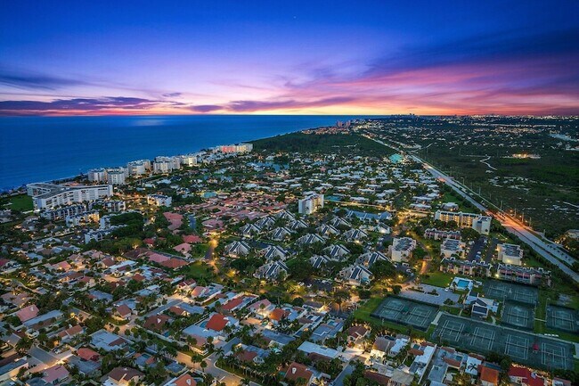 Building Photo - 1605 S US Hwy 1