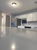 Building Photo - 113 Rystan Pl