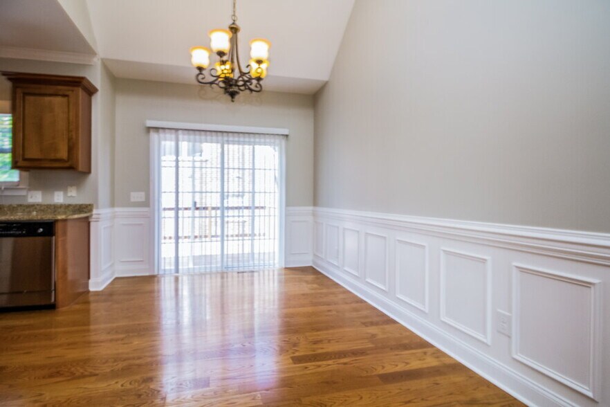 Building Photo - 1067 Windtree Trace