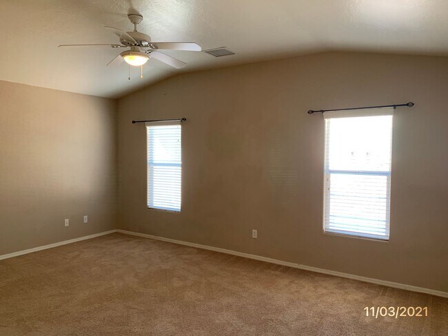 Building Photo - 4964 E Catalina Ct