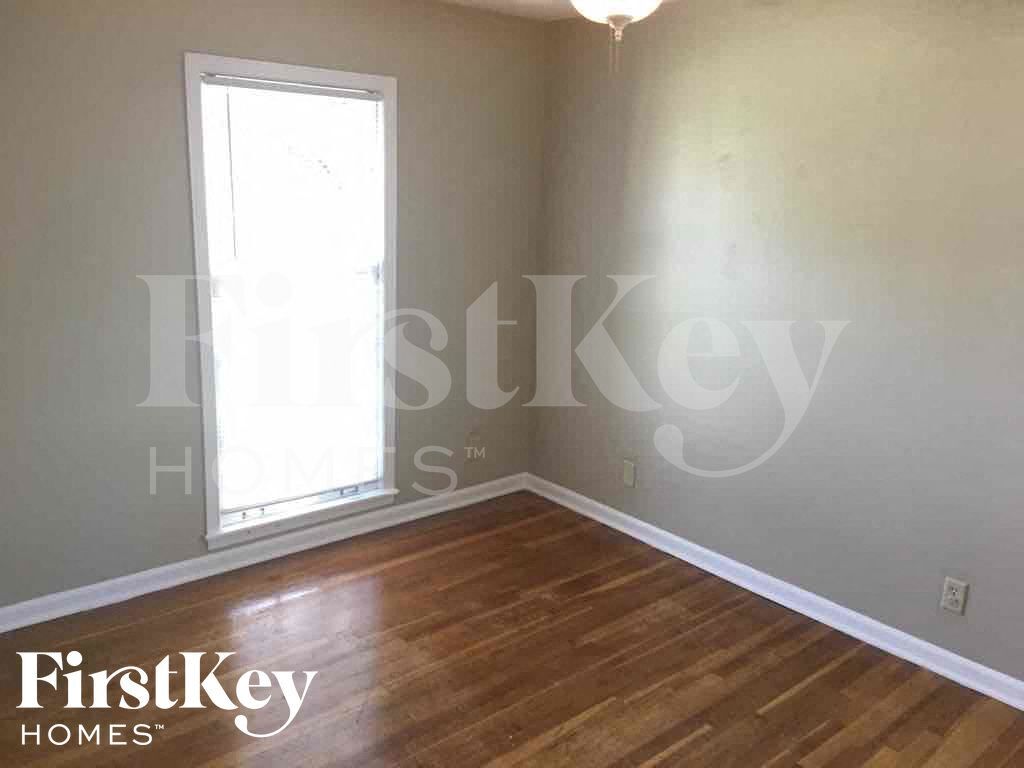 Building Photo - 6288 Ashton Rd