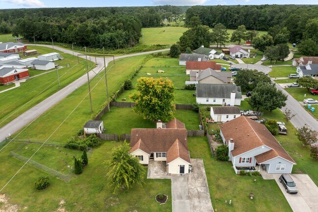 Building Photo - 1020 Furia Dr