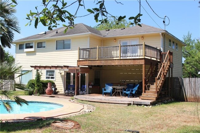 Building Photo - 200 N Kings Canyon Dr