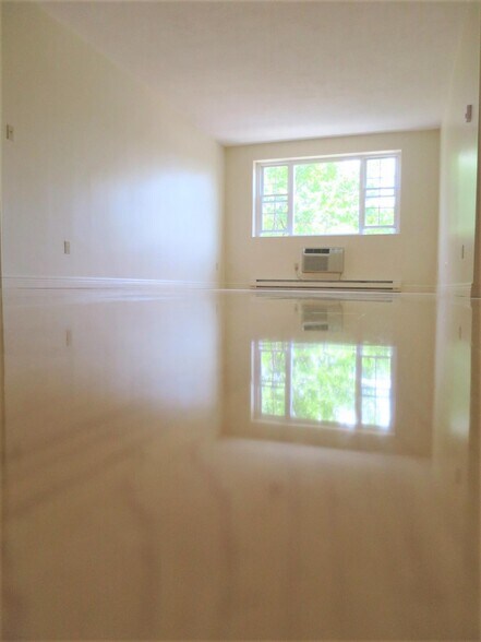 Building Photo - 21 Franklin St