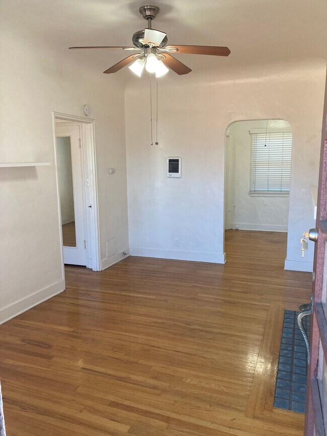 Building Photo - Spanish Garden Style Apartment Community