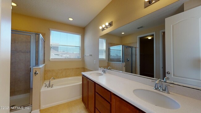 Building Photo - 15858 Lexington Park Blvd