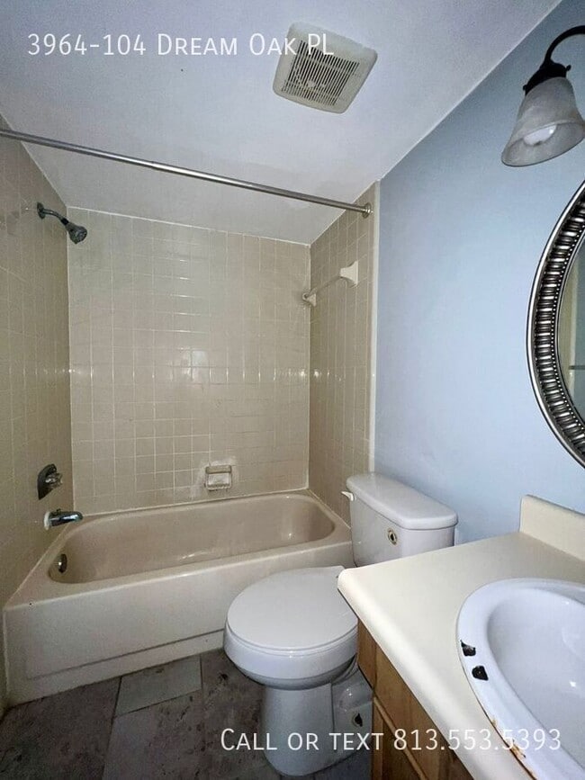 Building Photo - 3964 Dream Oak Pl