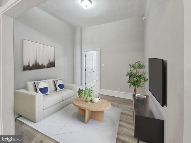 Building Photo - 637 N 32nd St