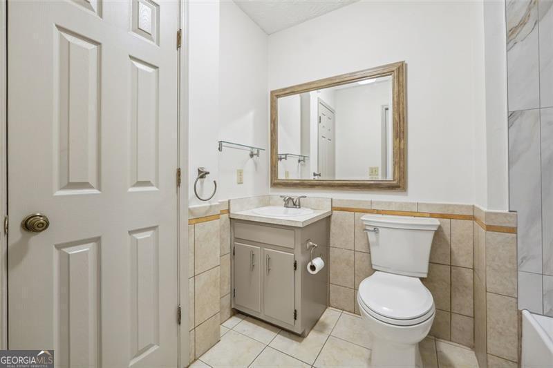 Building Photo - 1532 Daniel Ln