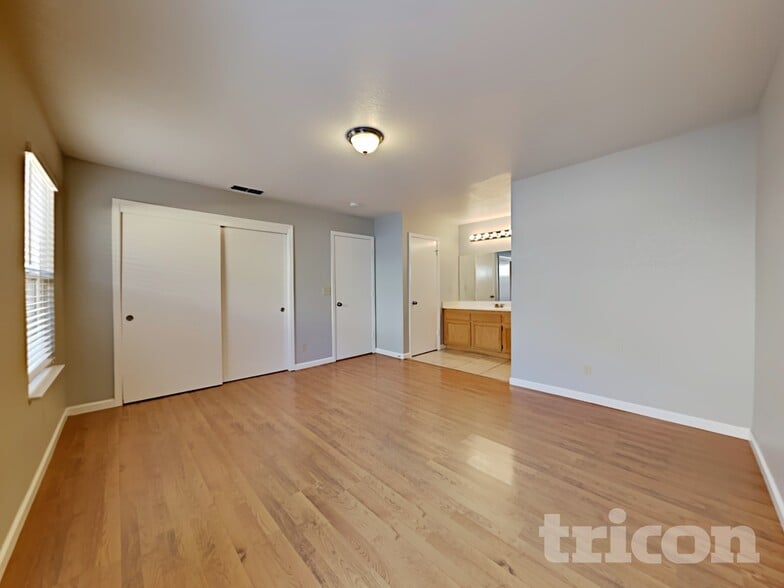 Building Photo - 1600 Cattail Ct