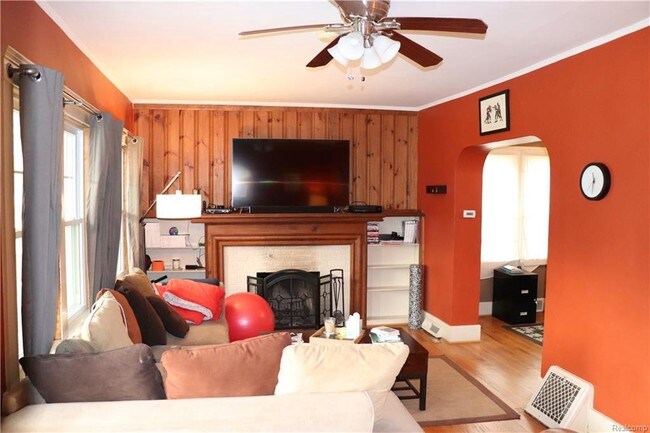 Building Photo - 25 Kensington Blvd