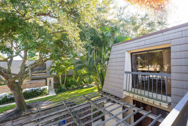 Building Photo - 130 1st Terrace