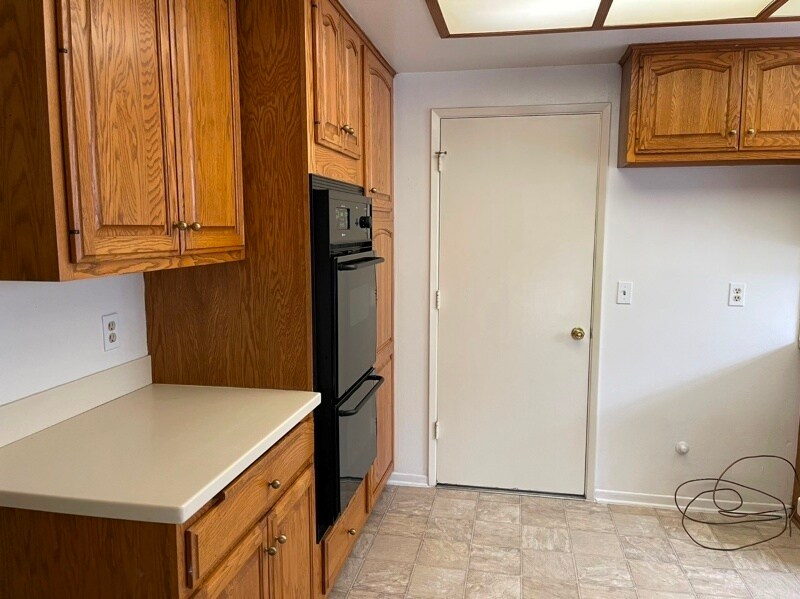 Building Photo - 22913 Juniper Ave