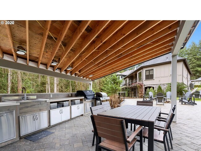 Building Photo - 9646 Southwest Carmina Lane