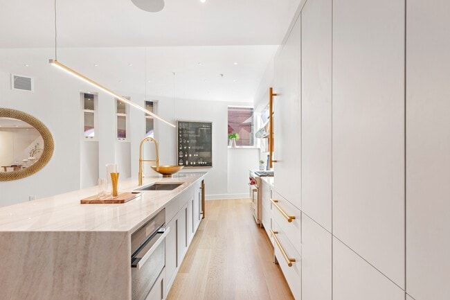 Building Photo - The Raphael 3 Bedroom Rental