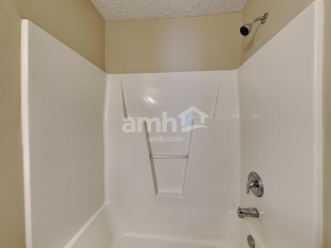 Building Photo - 7019 Beaverwood Dr