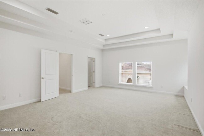 Building Photo - 743 E Dorchester Dr