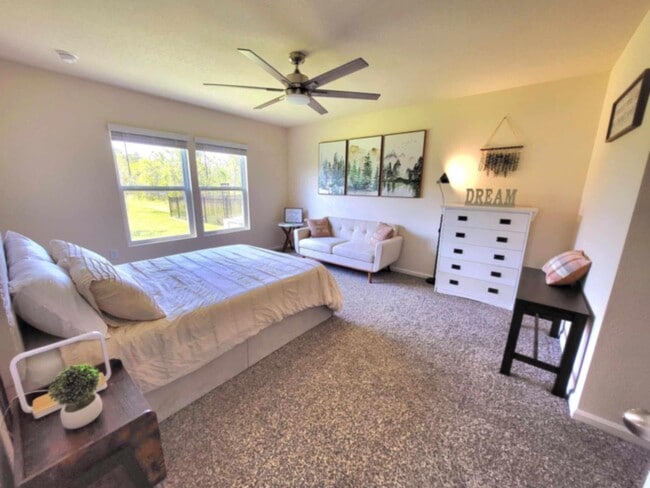 Building Photo - 3 Pinnacle Pl