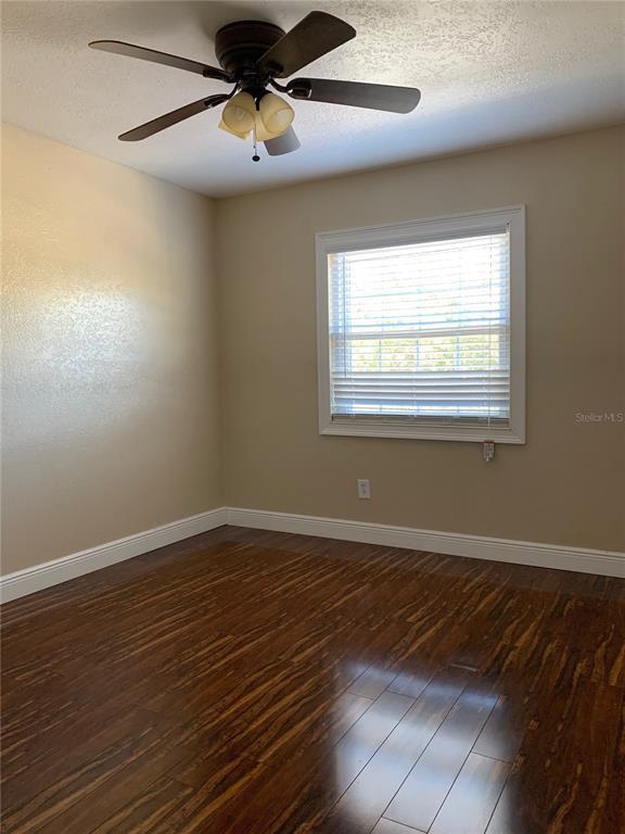 Building Photo - 2220 Heathwood Cir