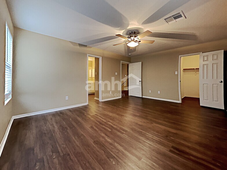 Building Photo - 2311 Stiller Ridge Way
