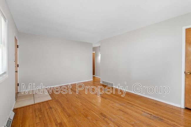 Building Photo - 1145 Scott Ave