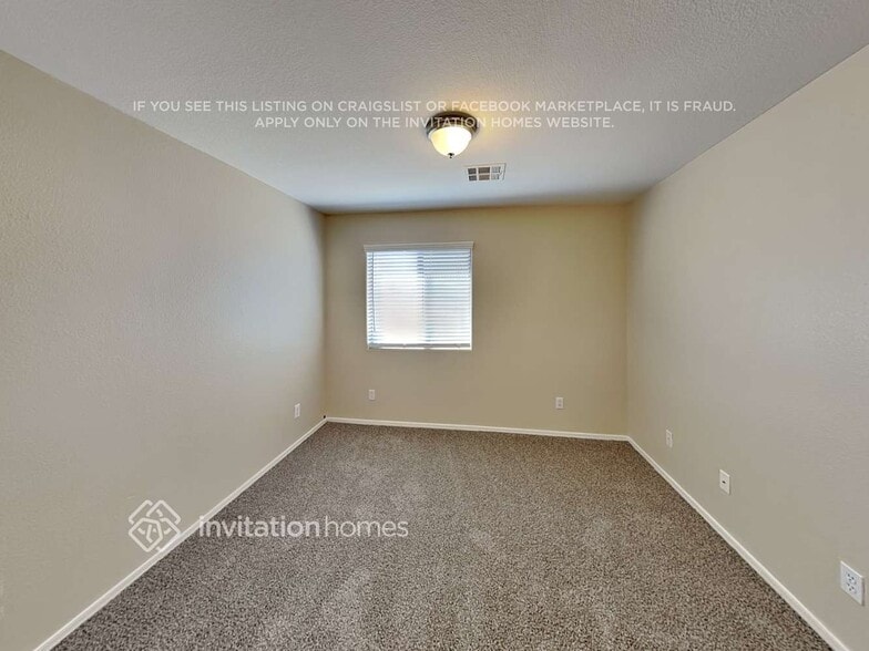 Building Photo - 7208 S 56th Ave