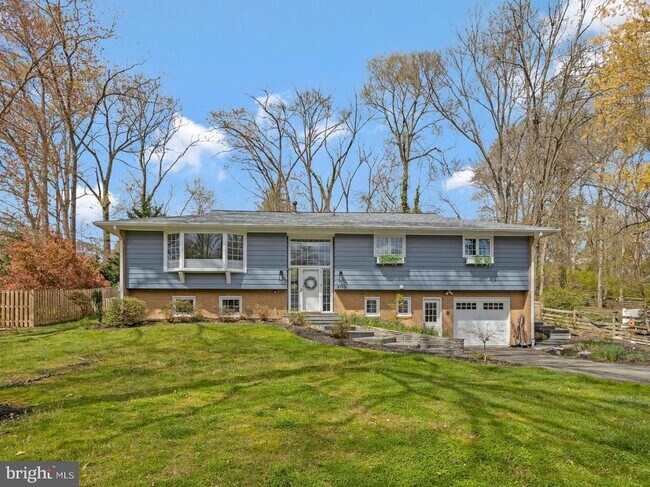 Building Photo - 3113 Woodland Ln