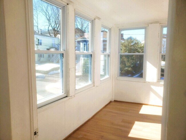 Building Photo - 26 Arlington St