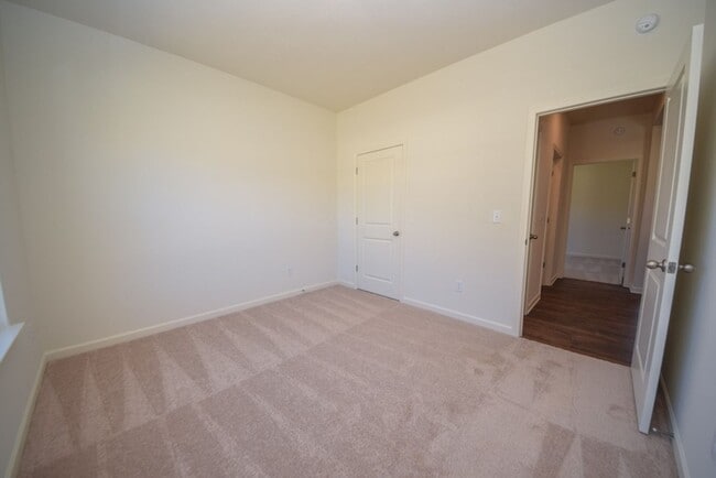 Building Photo - DR Horton built home in 2021; 3 bed, 2 bath home in Atoka.