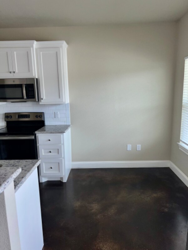 Building Photo - 3304 Belmont Dr