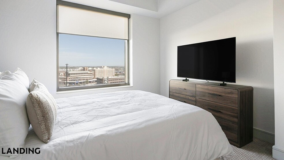 Building Photo - 777 Preston St